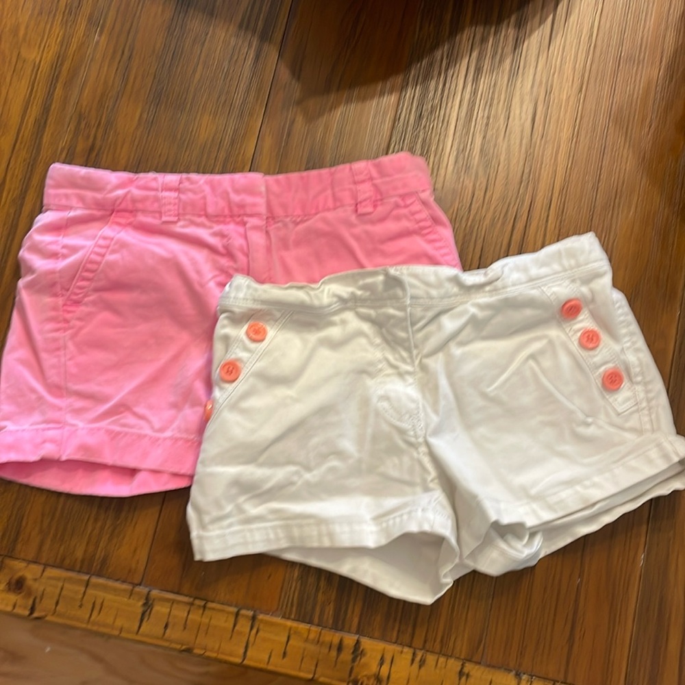 Girls Vineyard Vines shorts. Size 7. GUC